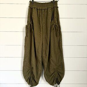 Free People Beach women's olive green parachute balloon style pant Sz XS